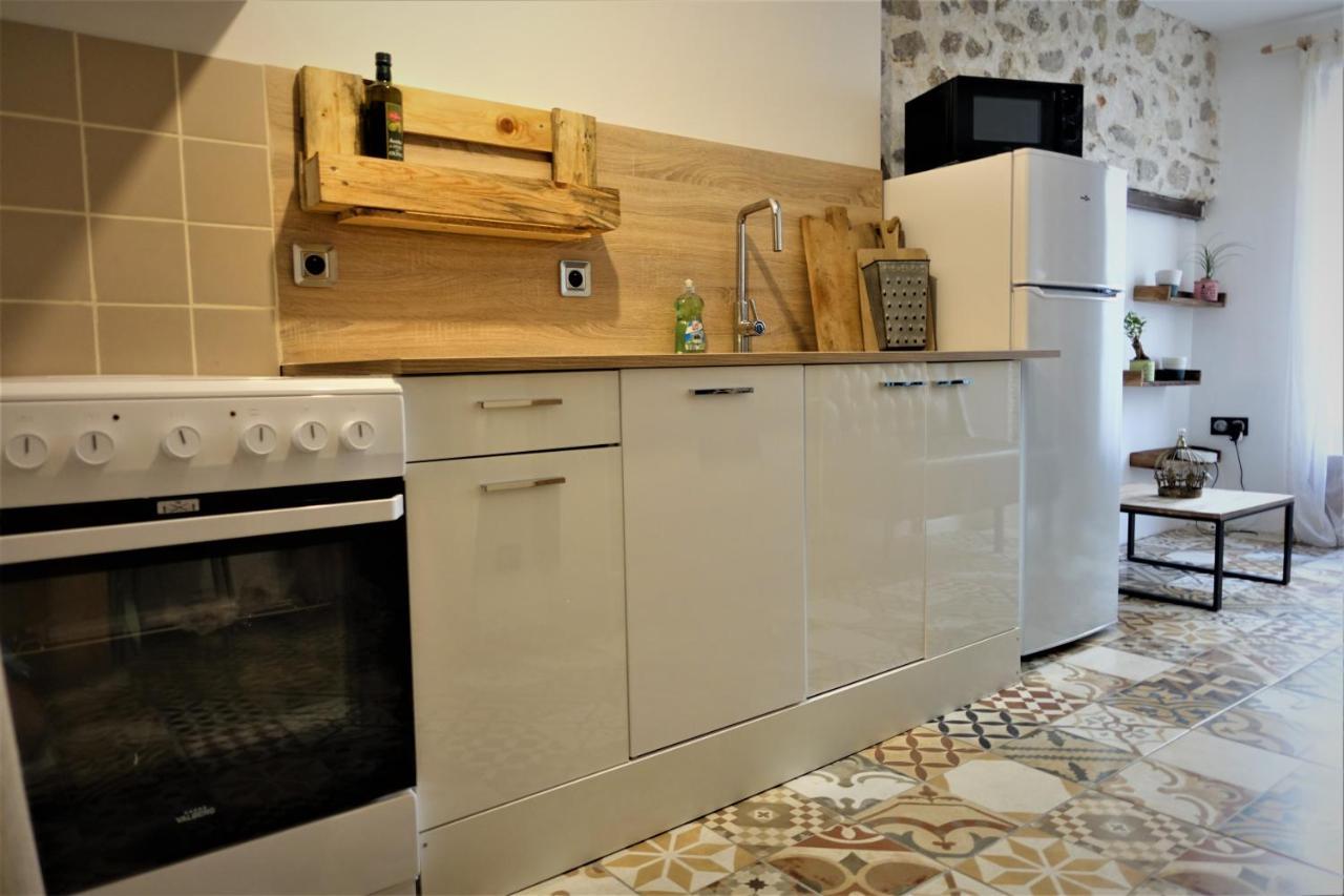 Maison Avec Justice Sur